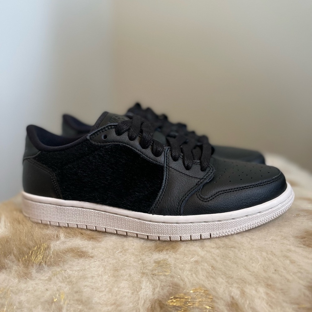 Wmns Air Jordan 1 Retro Low NS 'Black' by Nike